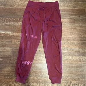 Lulu lemon dance studio mid-rise jogger
